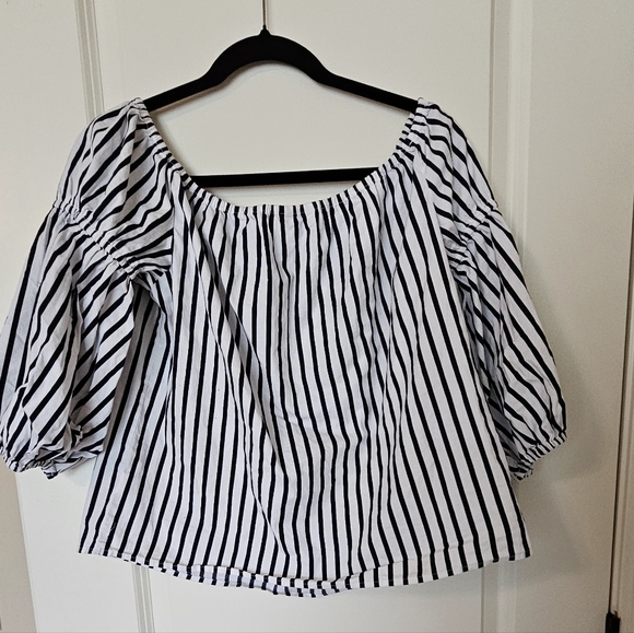 Over the shoulder striped navy over white blouse size Large! 👚👕 - Picture 6 of 9